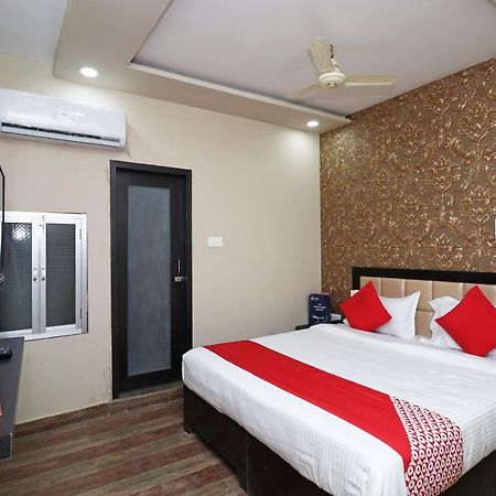 Collection O 23139 Natraj Inn Varanasi Dış mekan fotoğraf